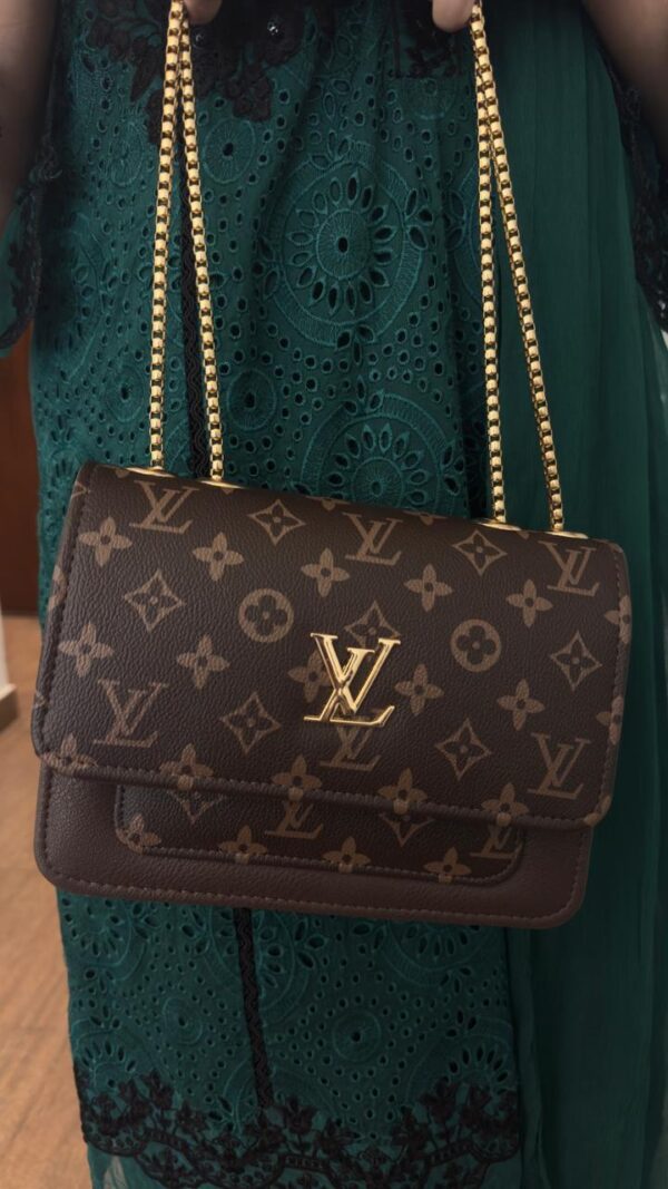 Stylish Brown Leather Bag