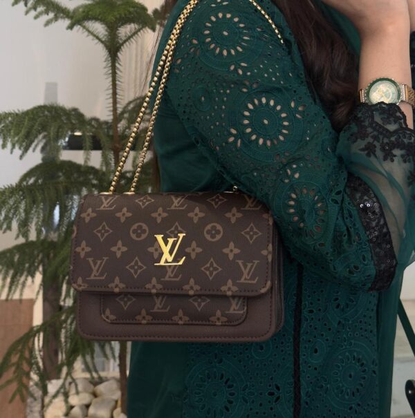 Stylish Brown Leather Bag - Image 2