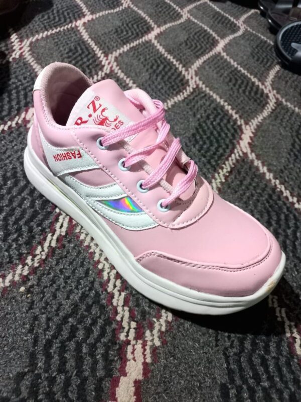 Women's Leather Casual Sneakers - Image 7