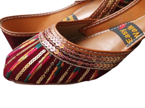 Women's Velvet Embroidered Semi-Formal Khussa - Image 5