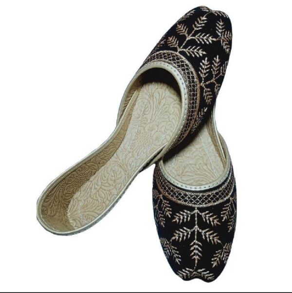 Women's Velvet Embroidered Khussa - Image 5